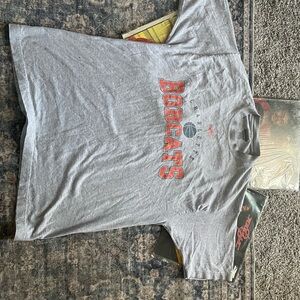 Vintage Reebok Gray Bobcats Graphic T-Shirt